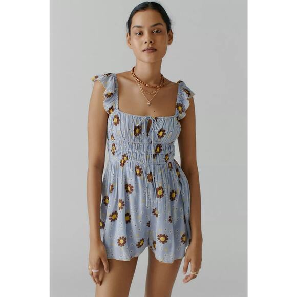 Urban Outfitters NWT Blue Boho Floral Rockaway Smocked Romper - Picture 3 of 8